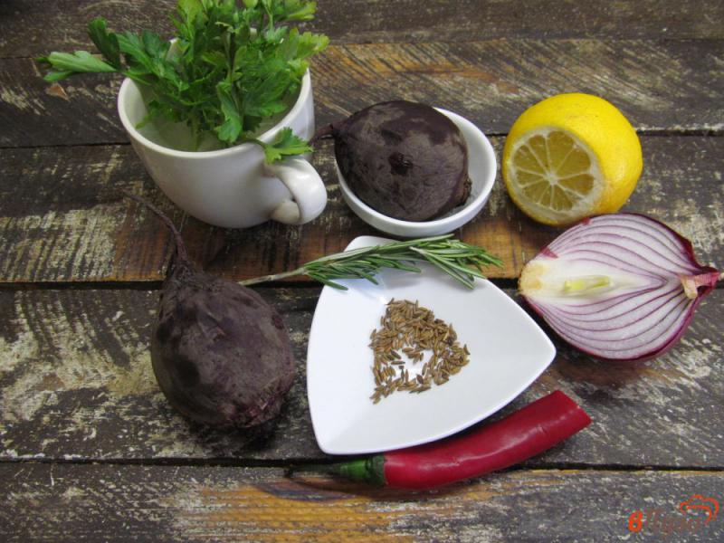 Фото приготовление рецепта: Пряный свекольный салат шаг №1