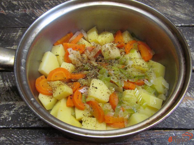 Фото приготовление рецепта: Постное овощное рагу с грибами шаг №7