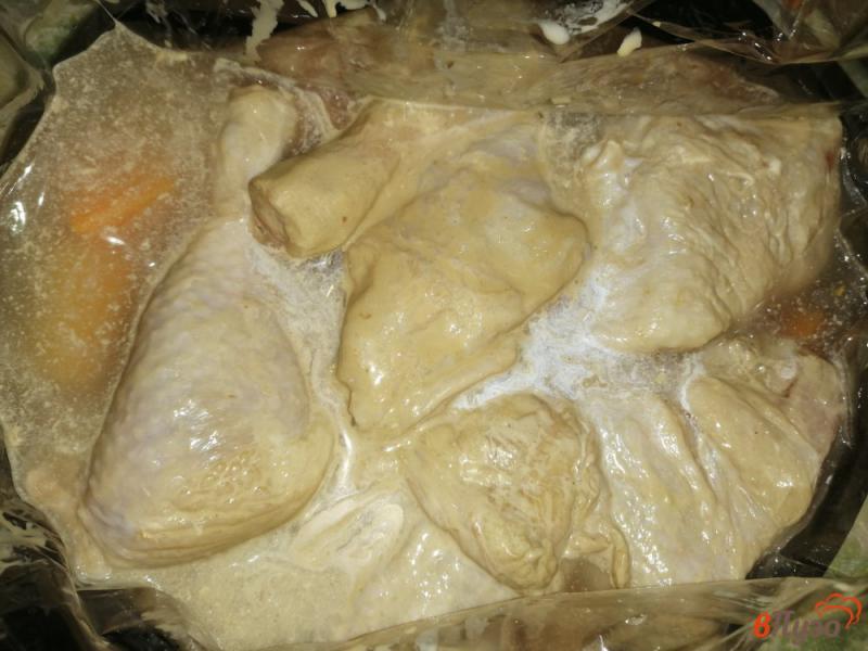 Фото приготовление рецепта: Курица с гречневой кашей и тыквой шаг №4