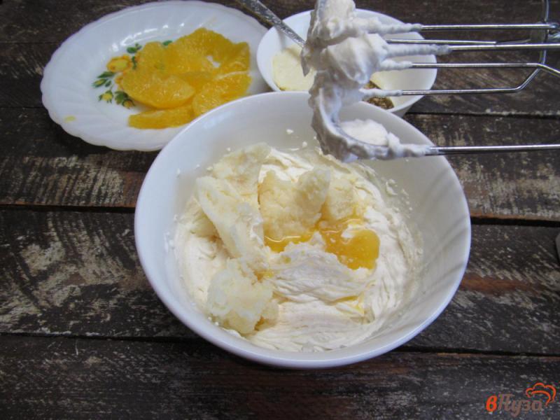 Фото приготовление рецепта: Десерт из манной крупы с апельсином шаг №7