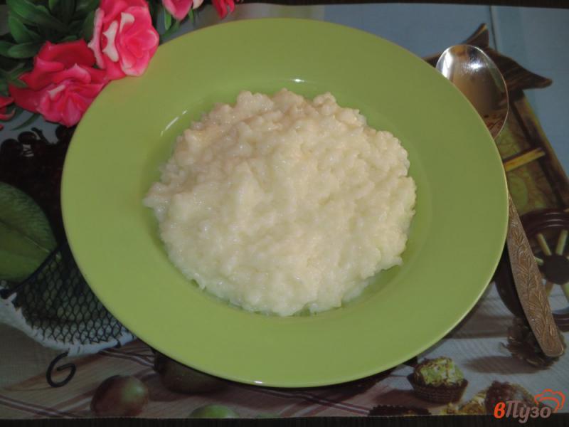 Фото приготовление рецепта: Молочная рисовая каша с корицей шаг №5