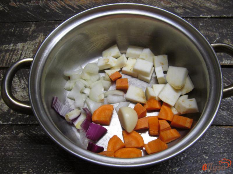 Фото приготовление рецепта: Тыквенный суп с фасолью и фрикадельками шаг №1