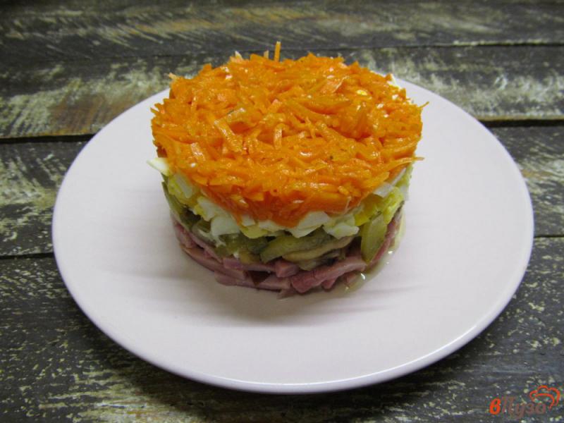 Фото приготовление рецепта: Салат с грибами и морковью по-корейски шаг №6