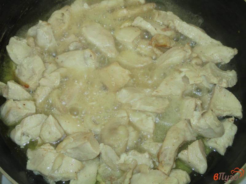 Фото приготовление рецепта: Фунчоза с шампиньонами и куриной грудкой шаг №1