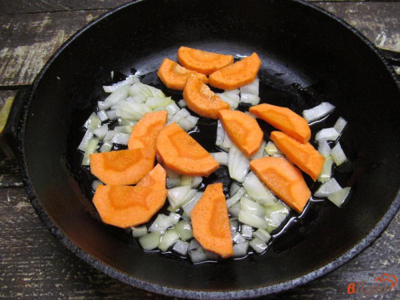 Фото приготовление рецепта: Постное рагу из картофеля с фасолью и капустой шаг №1