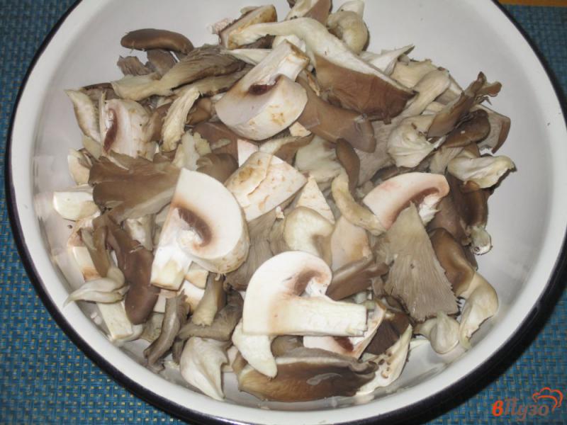 Фото приготовление рецепта: Маринованное грибное ассорти шаг №3