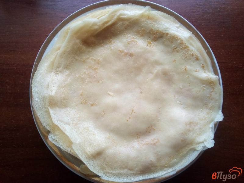 Фото приготовление рецепта: Блинный пирог «Улитка» с творогом шаг №1