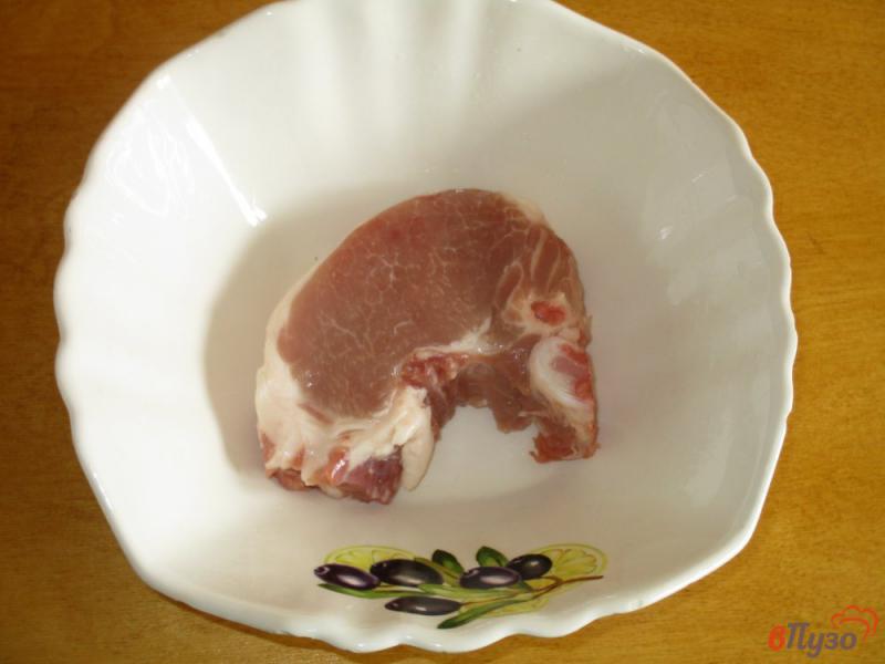 Фото приготовление рецепта: Свиной антрекот в соевом маринаде шаг №1