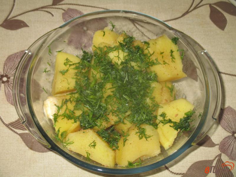 Фото приготовление рецепта: Отварная мойва с картофелем шаг №6