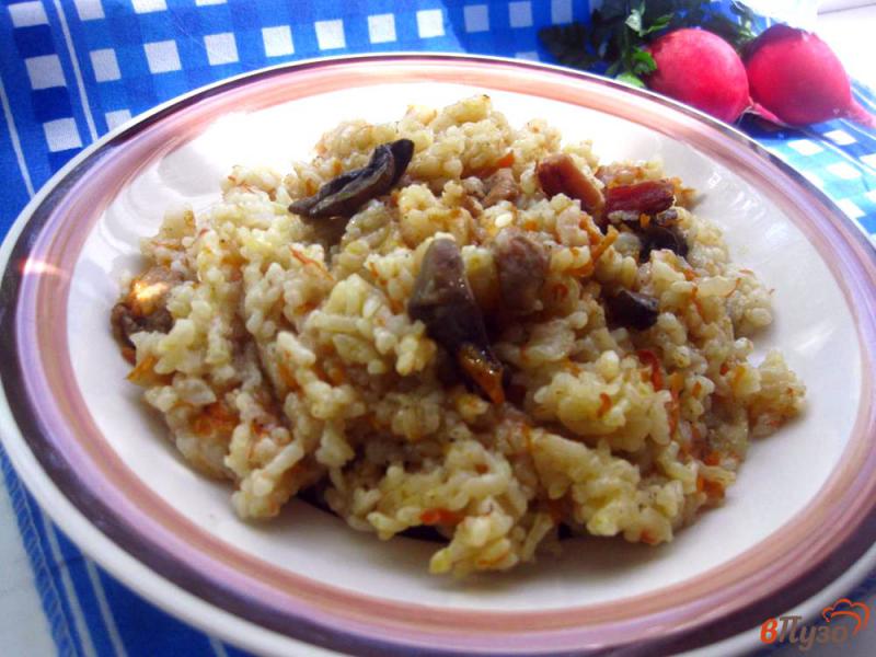 Фото приготовление рецепта: Рис с шампиньонами и свининой в мультиварке шаг №13