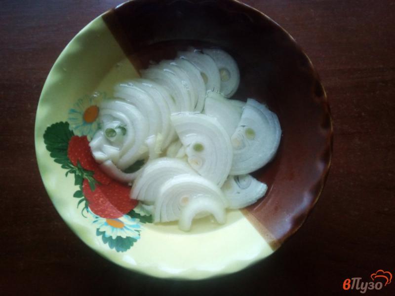 Фото приготовление рецепта: Салат из утиных потрохов шаг №2