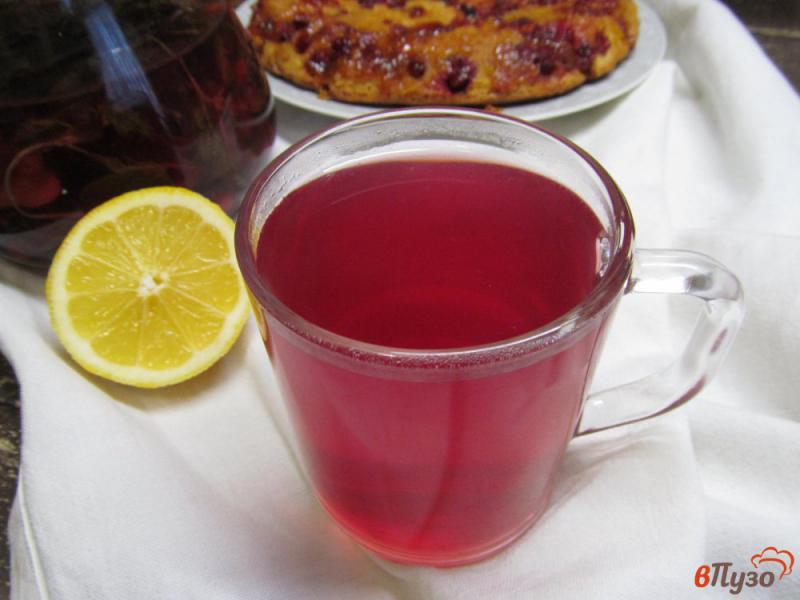 Фото приготовление рецепта: Базиликовый напиток с имбирем и калиной шаг №7