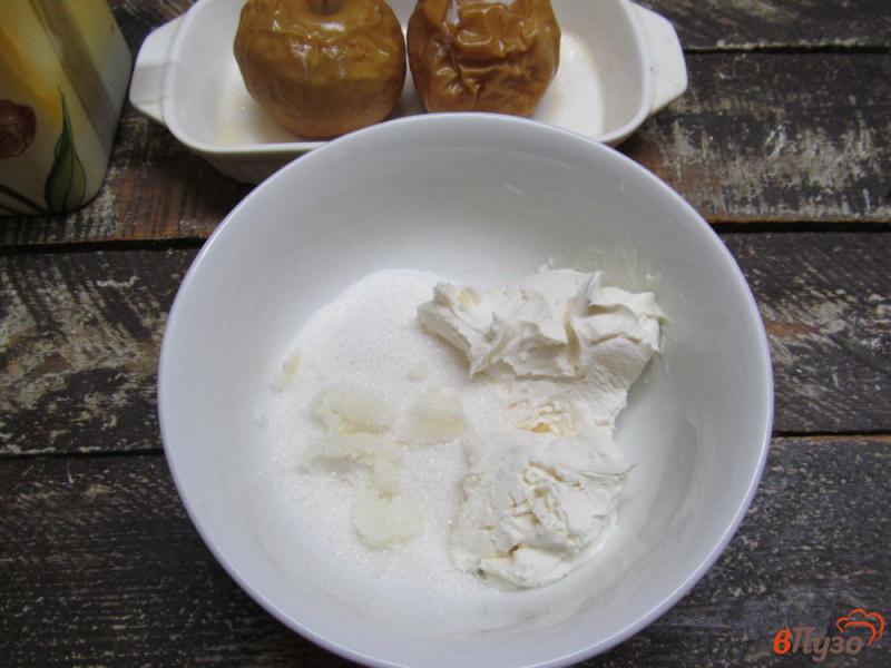Фото приготовление рецепта: Мороженое на сливках с печеными яблоками шаг №5