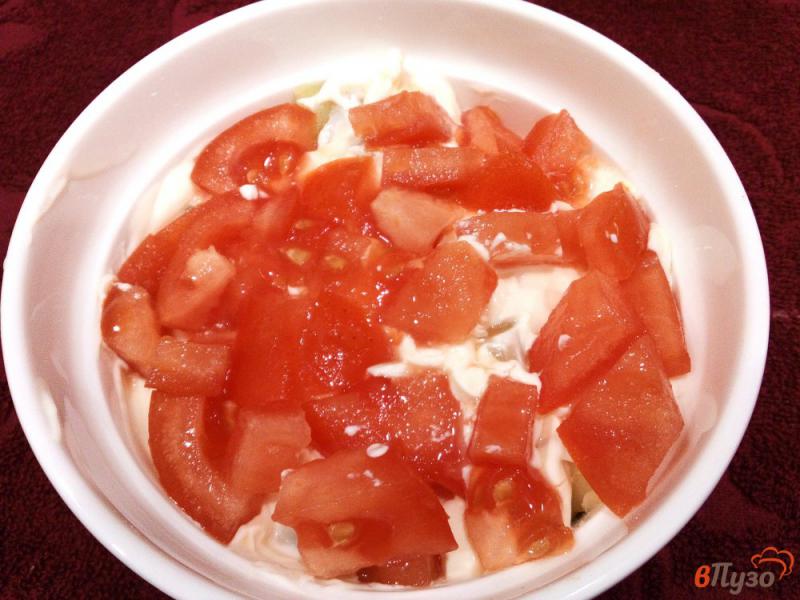 Фото приготовление рецепта: Картофель под грибной шубой, с помидорами и сыром шаг №6