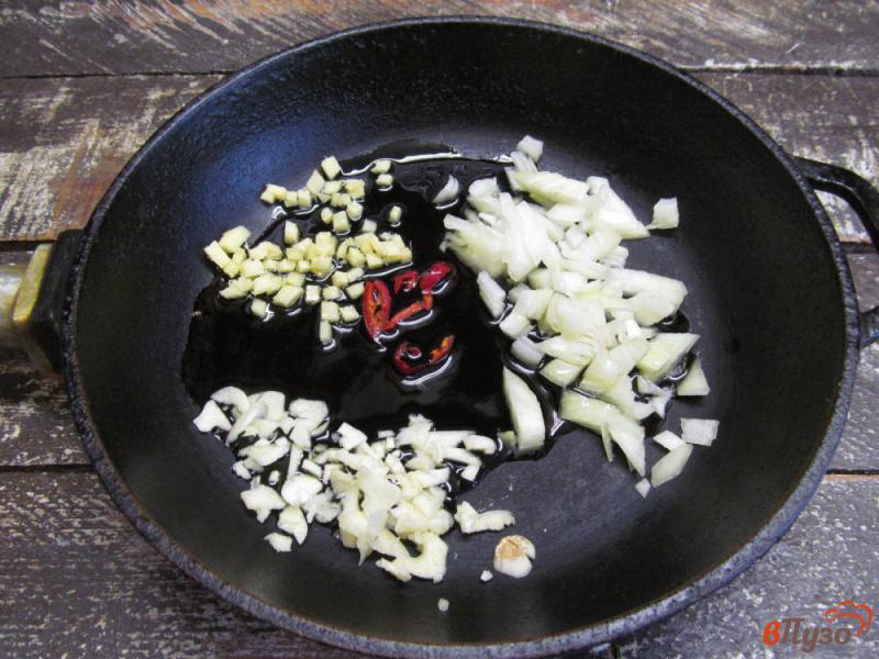 Фото приготовление рецепта: Куриный шницель с карри из цветной капусты шаг №2