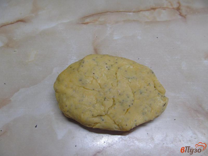 Фото приготовление рецепта: Песочное печенье с маком шаг №4