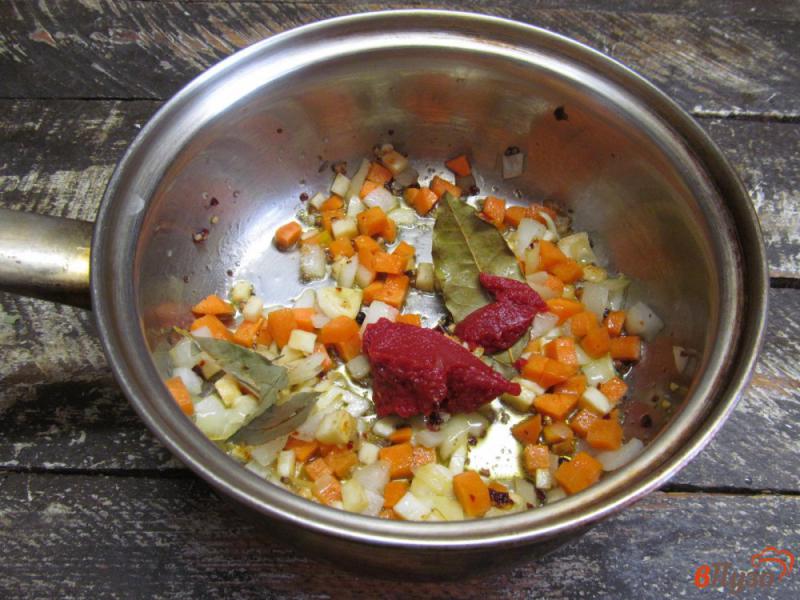 Фото приготовление рецепта: Овощное рагу с фасолью и макаронами шаг №2