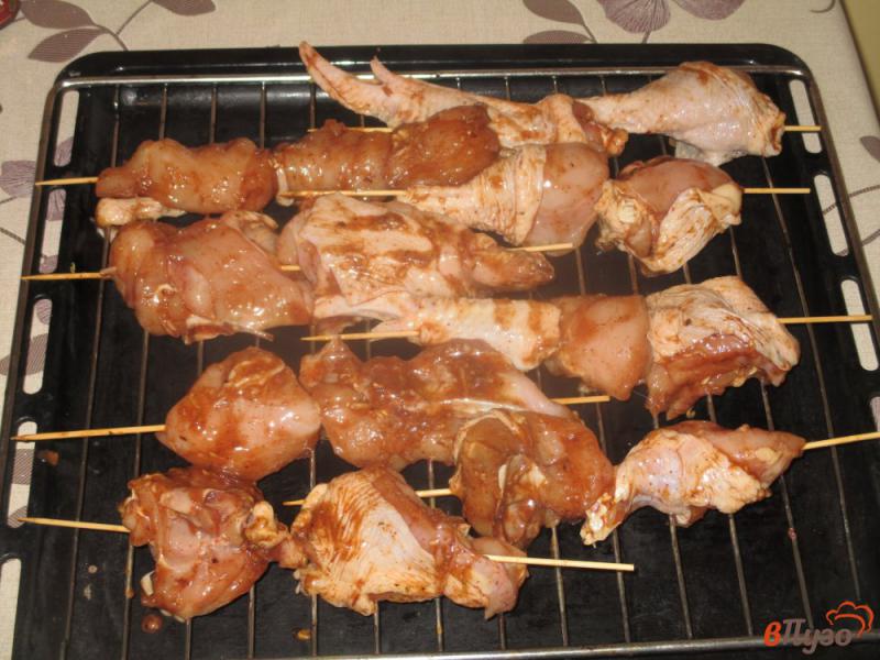 Фото приготовление рецепта: Курица запеченная на решетке в духовке шаг №5