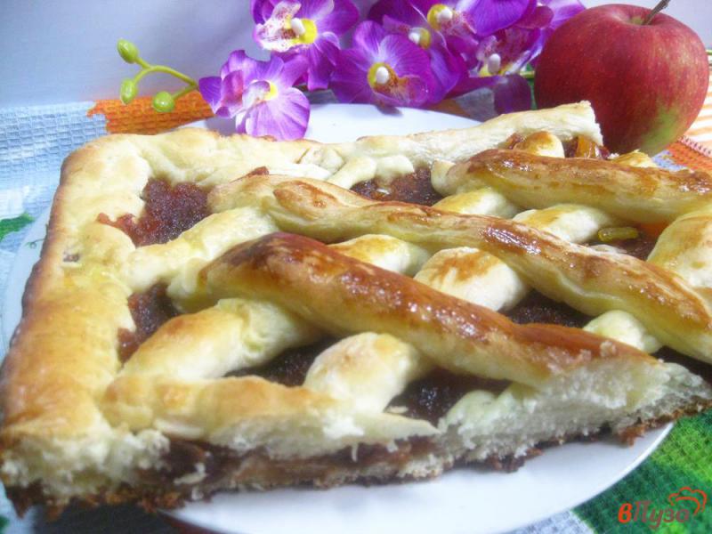 Фото приготовление рецепта: Пирог яблочный с курагой шаг №11