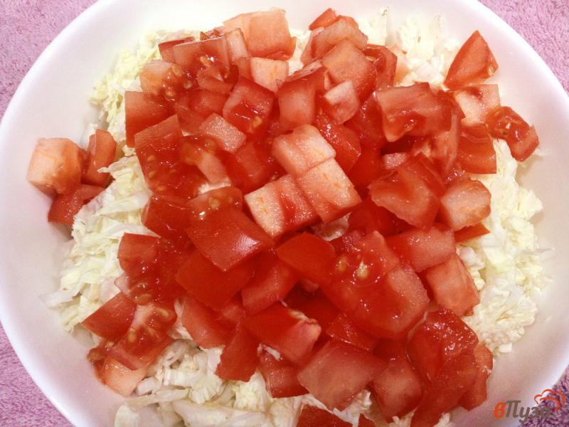 Фото приготовление рецепта: Овощной салат с куриным окорочком шаг №6