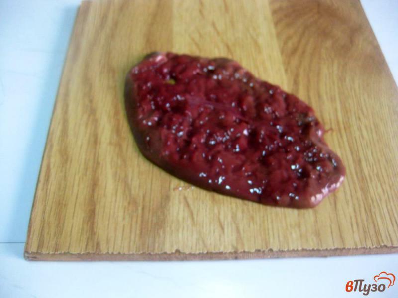 Фото приготовление рецепта: Гусиная печень в кляре с французской горчицей шаг №1