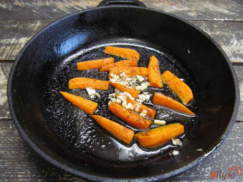 Фото приготовление рецепта: Пирог с морковью и сыром шаг №4
