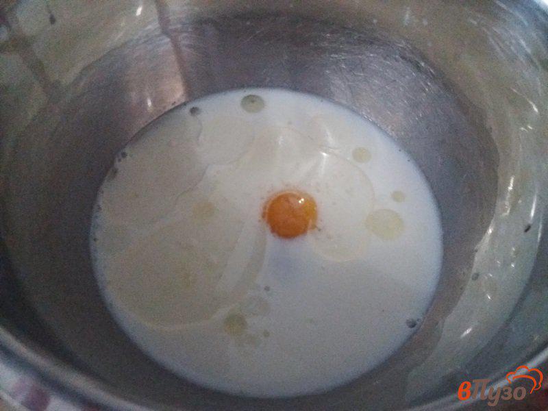 Фото приготовление рецепта: Блины тонкие на молоке шаг №2