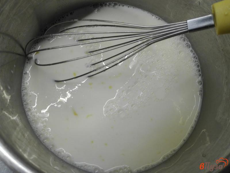 Фото приготовление рецепта: Молочные блинчики с мороженым шаг №2