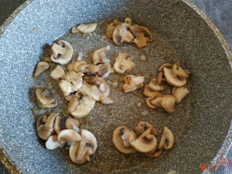 Фото приготовление рецепта: Постный грибной суп шаг №3