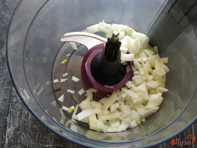 Фото приготовление рецепта: Тефтели в сметанном соусе шаг №1