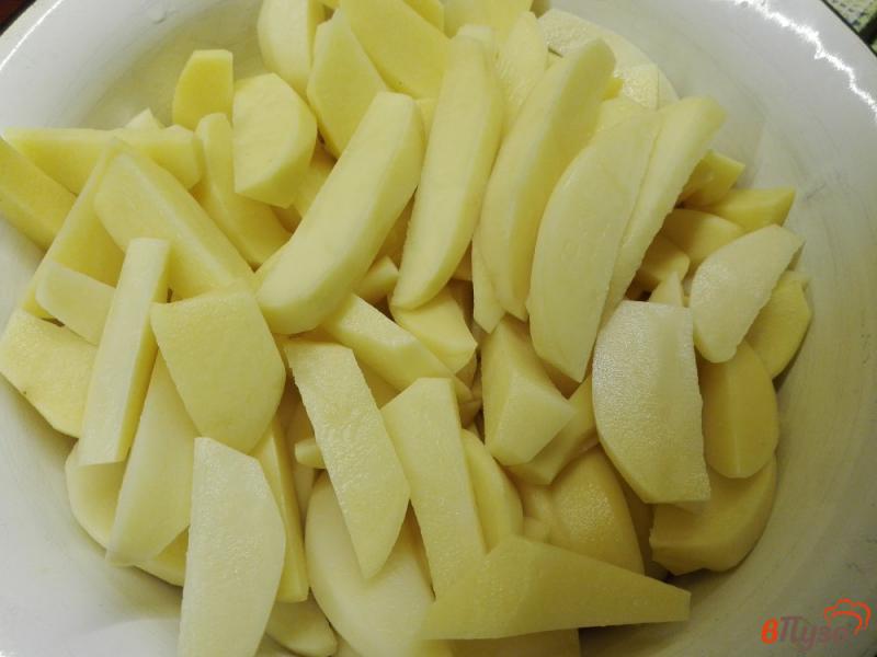 Фото приготовление рецепта: Картофель запеченный с кунжутом и мускатным орехом шаг №1