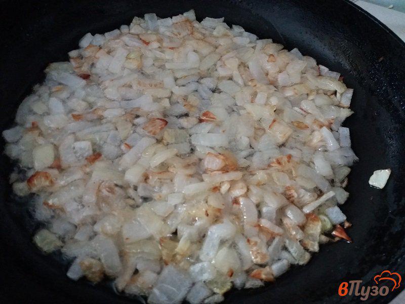 Фото приготовление рецепта: Заливной пирог с грибами шаг №1