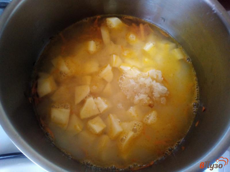 Фото приготовление рецепта: Суп-пюре из картофеля и риса шаг №4