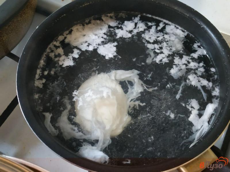 Фото приготовление рецепта: Каша из резаного овса с яйцом пашот шаг №4