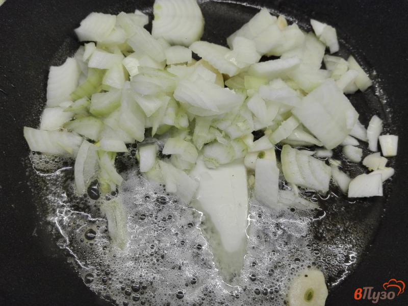 Фото приготовление рецепта: Гречневая каша с тушеными овощами шаг №3