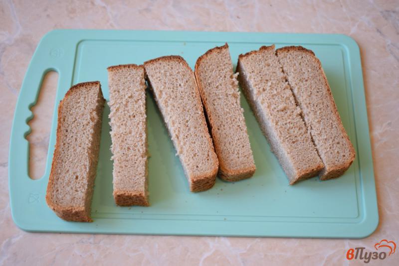 Фото приготовление рецепта: Соленые гренки из хлеба шаг №1