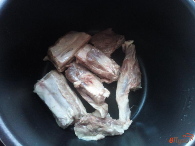 Фото приготовление рецепта: Свиные ребра тушёные в мультиварке-скороварке шаг №1