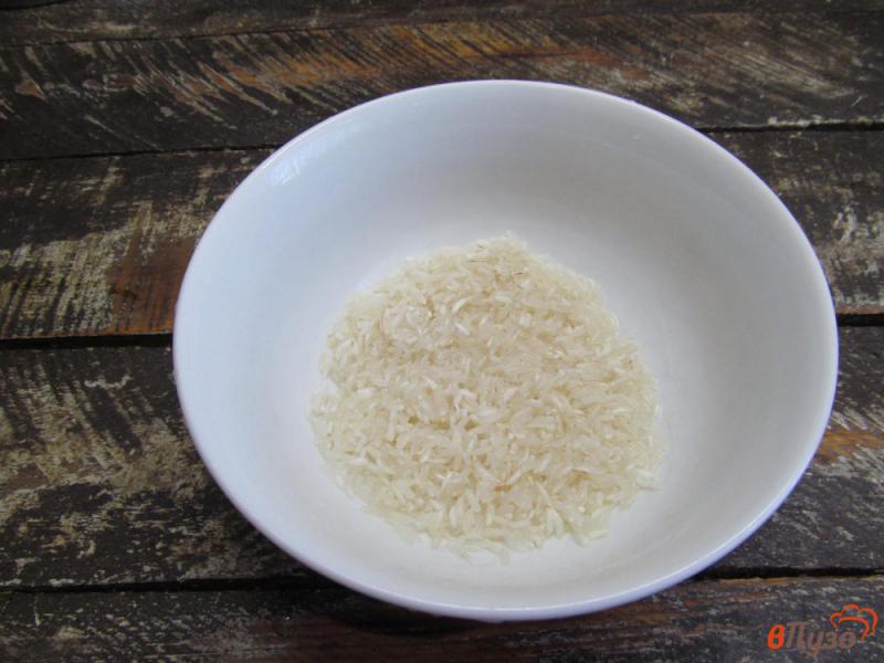 Фото приготовление рецепта: Рисовый суп с клецками из сыра шаг №3