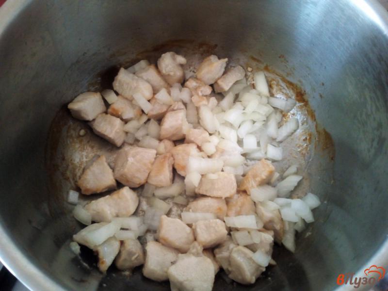Фото приготовление рецепта: Каша пшеничная с куриным филе шаг №3