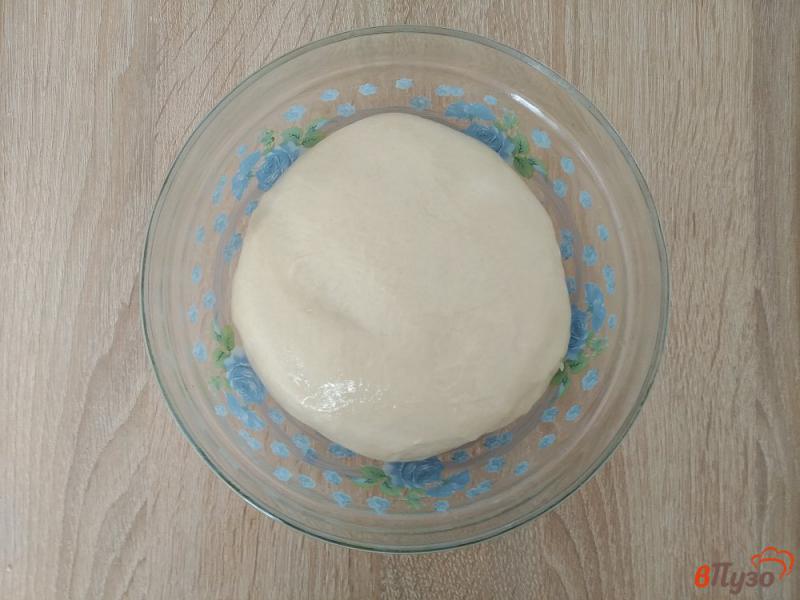 Фото приготовление рецепта: Дрожжевое тесто по ГОСТу для жареных пирожков шаг №7