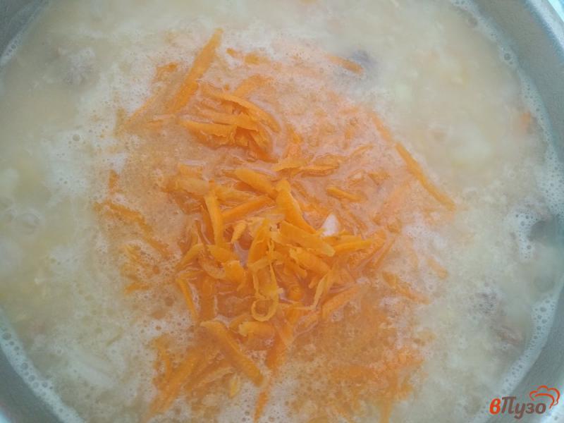 Фото приготовление рецепта: Гороховый суп свареный на свиных ребрах шаг №10