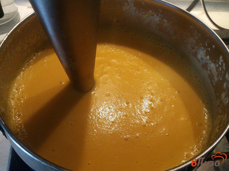 Фото приготовление рецепта: Суп-пюре из тыквы шаг №7