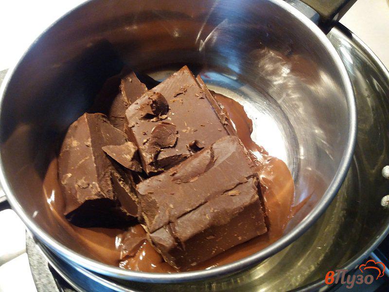 Фото приготовление рецепта: Крафтовый шоколад с цедрой шаг №4