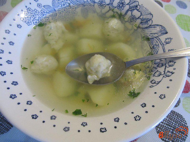 Фото приготовление рецепта: Суп с галушками шаг №9
