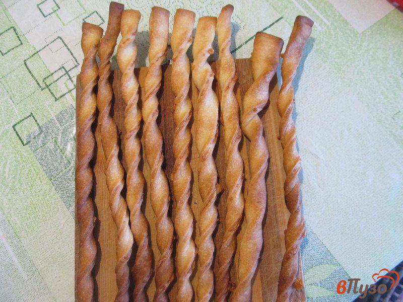 Фото приготовление рецепта: Хлебные палочки гриссини на закваске Левито Мадре шаг №10