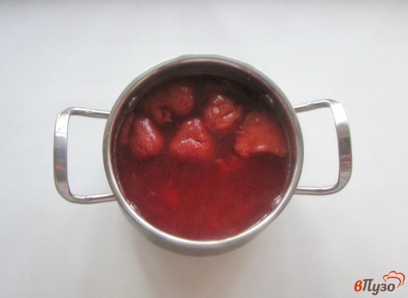 Фото приготовление рецепта: Кисель из мороженых ягод шаг №6