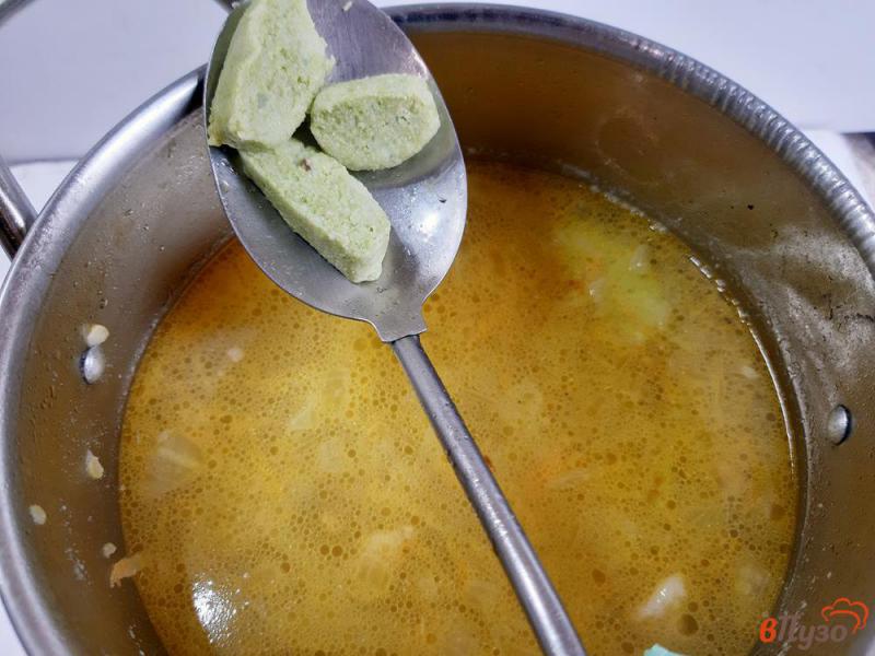 Фото приготовление рецепта: Суп с гороховыми клецками шаг №8