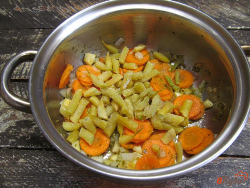 Фото приготовление рецепта: Овощной суп с булгуром шаг №2