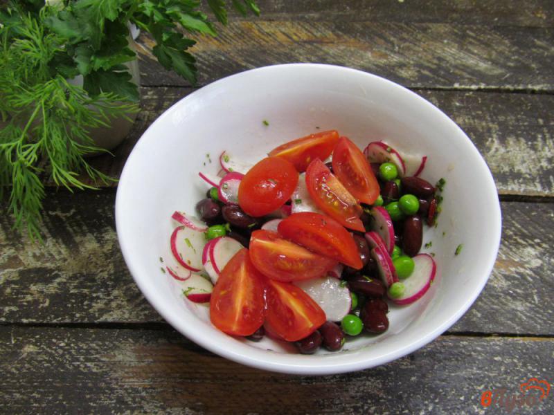 Фото приготовление рецепта: Салат из бобовых семян и овощей шаг №4