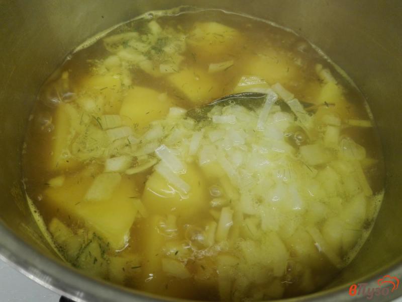 Фото приготовление рецепта: Крем-суп из брокколи с сухариками шаг №3